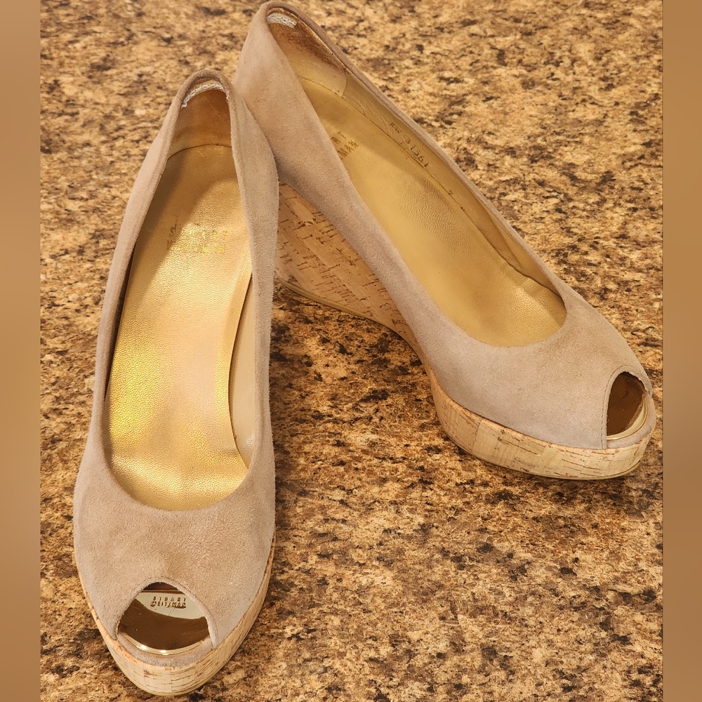 STUART WEITZMAN "Anna" Suede Peep-Toe Wedges Size 7N